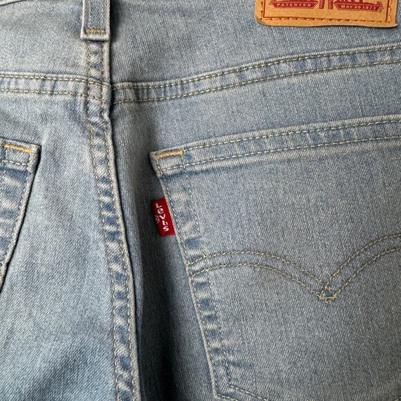 Levi's 726 Flare Light Wash Jeans Size 28 - Picture 8 of 14